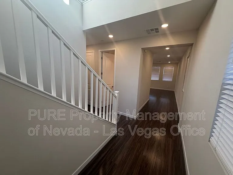 10661 Valletta Ave — Photo 14