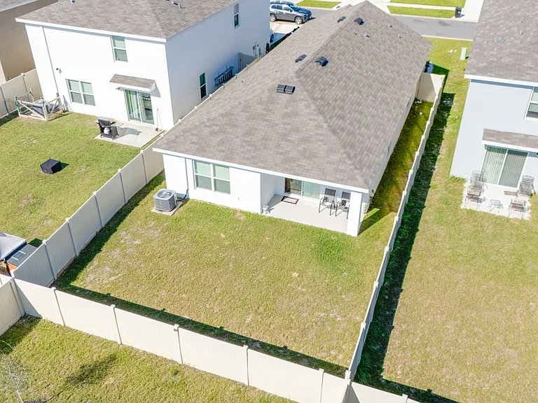 8695 SW 46th Ave — Photo 21
