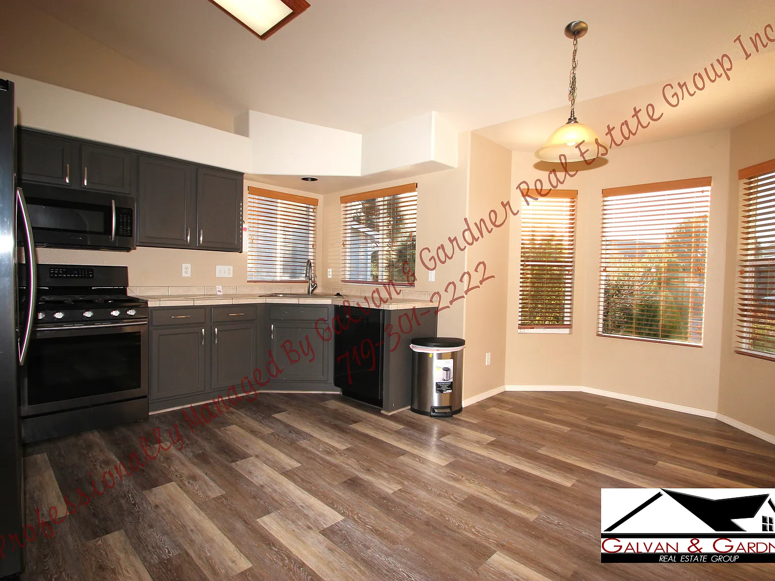 4 bed, 2632 sqft, $2,600 — Photo 3