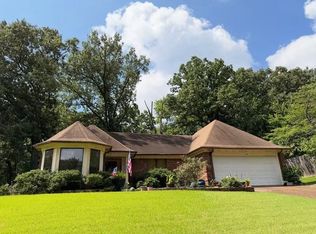 2249 Easton Dr, Cordova, TN 38016