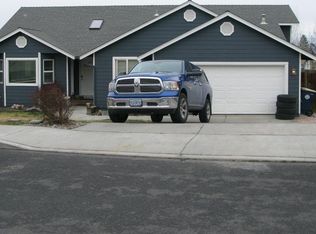 2408 SW 33rd St, Redmond, OR 97756