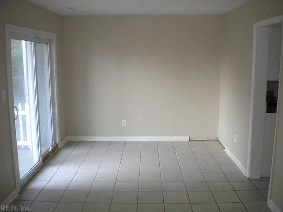 4th image of 3671 Ship Chandlers Wharf