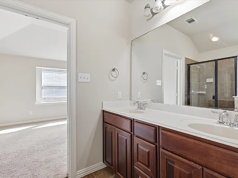 4904 Empire Way — Photo 21