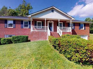 140 Orchard Tree Dr, Front Royal, VA 22630
