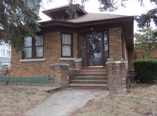 923 Elizabeth St, Joliet, IL 60435