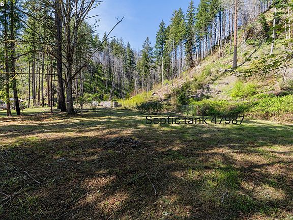2nd image of 47987 McKenzie Hwy