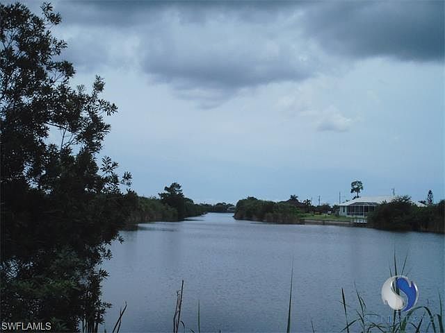 Endless Southern View from Nectar Basin straight down to Garden Lake