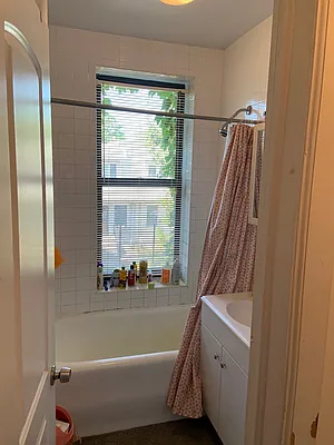 Rented by Grand Group Realty | media 10