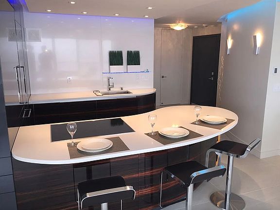 4th image of 4767 Ocean Blvd Unit 712