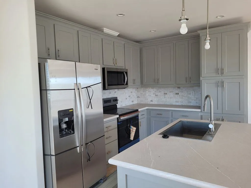 3 bed, 2.0 bath, 1460 sqft, $1,699 — Photo 3