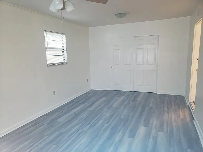 NW 36th Ave — Photo 15
