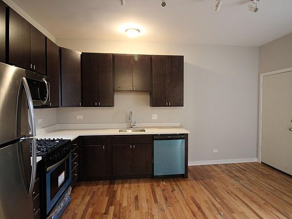 2nd image of 4611 N Kedzie Ave