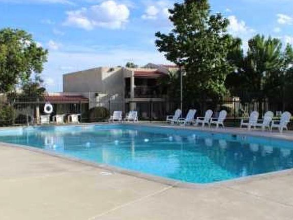 2nd image of 937 Country Club Dr SE APT F