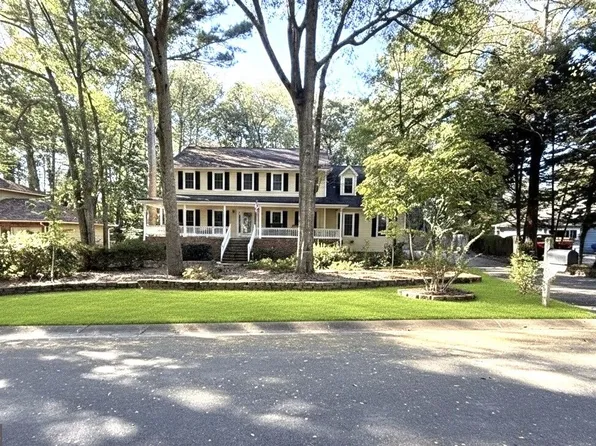 153 Lakeside Dr, Peachtree City, GA 30269