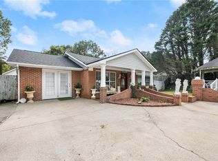 3072 Barrett Rd, Gainesville, GA 30507