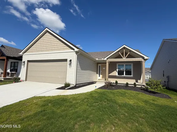 5037 Easton Dr, Oregon, OH 43616