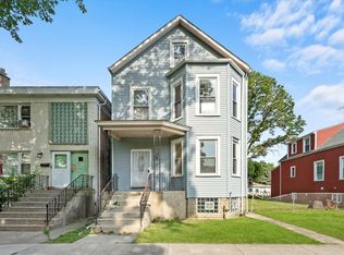 1337 Clinton Ave, Berwyn, IL 60402