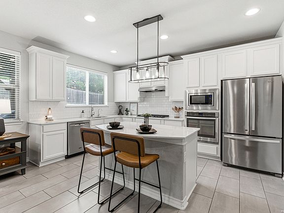 4th image of 23031 Woodlawn Ridge