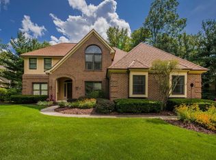 1297 Windtree Ct, New Albany, OH 43054