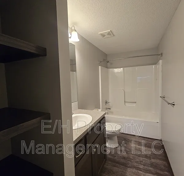 5903 N Millsboro St — Photo 33