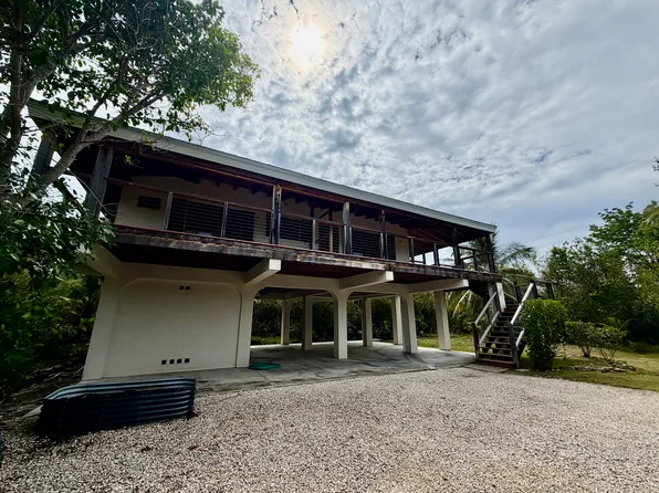 529 W Shore Dr, Summerland Key, FL 33042