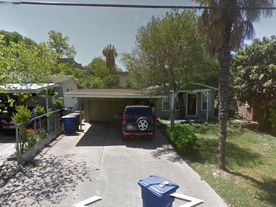 1st image of 214 Melrose Pl