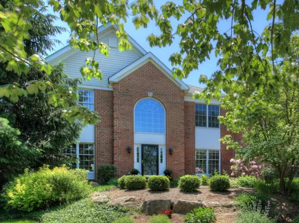 6 Stevens Ln, Pittstown, NJ 08867