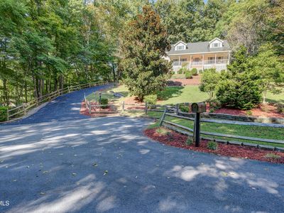 144 Blue Bird Dr, Johnson City, TN, 37601
