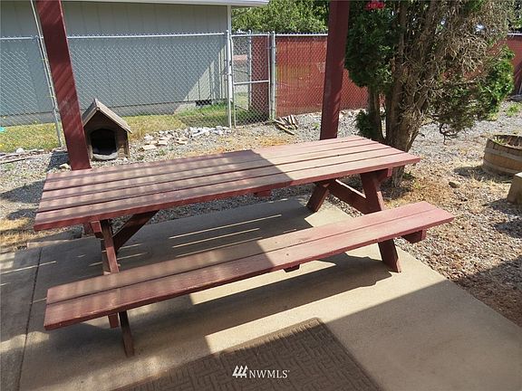 3rd image of 1205 S N Street