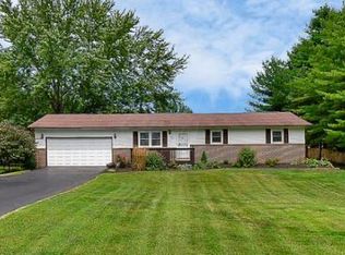 160 Riva Rdg, Pataskala, OH 43062