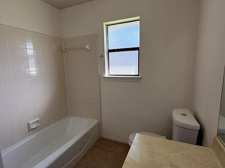 16307 Framingham Cir — Photo 11