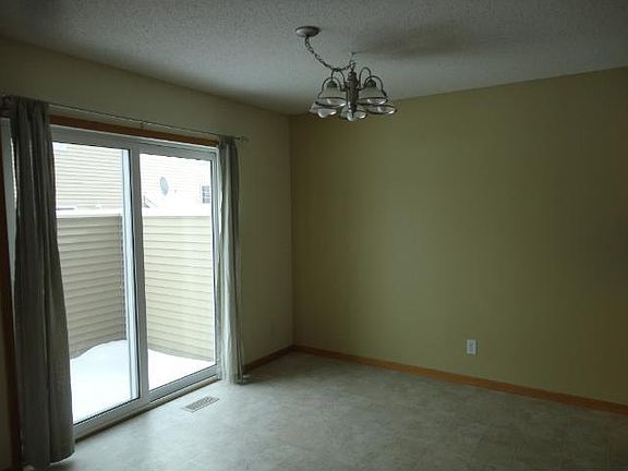 3rd image of 1329 Council Oaks Dr