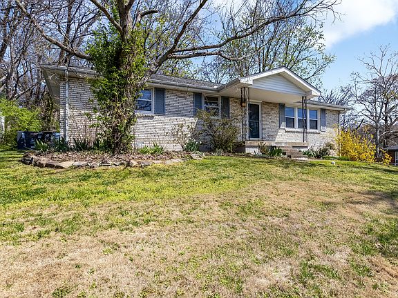 4th image of 602 Glenpark Dr