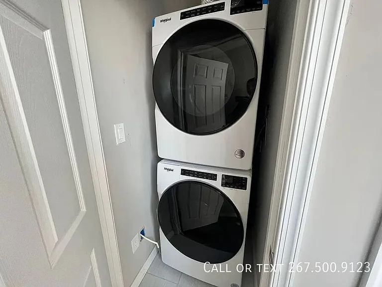 1230 N Marshall St #2F — Photo 5