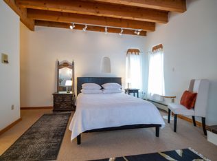 1828 Arroyo Chamiso Rd #B, Santa Fe, NM 87505