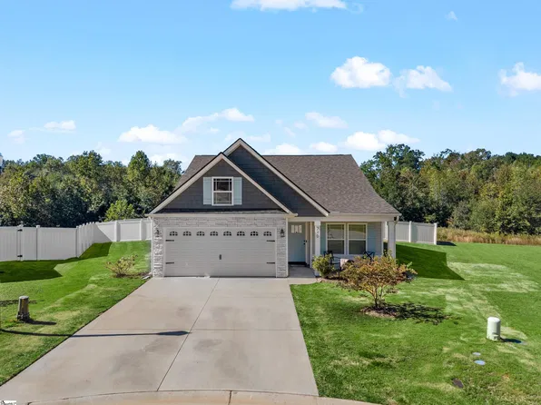 240 Minnie Crain Dr, Inman, SC 29349