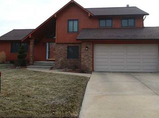 4112 Sally Dr NE, Cedar Rapids, IA 52402