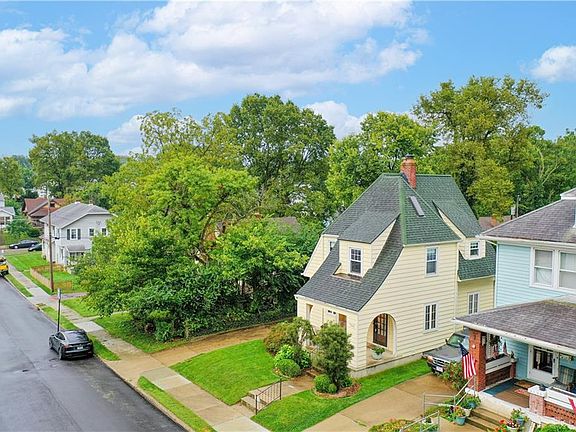 3rd image of 3140 Brooks St