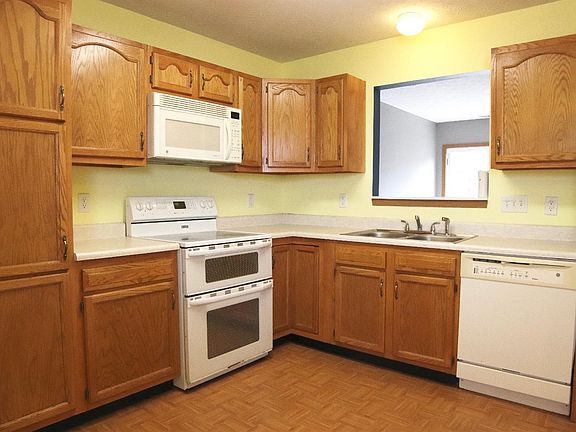 2nd image of 304 Triple Crown Dr