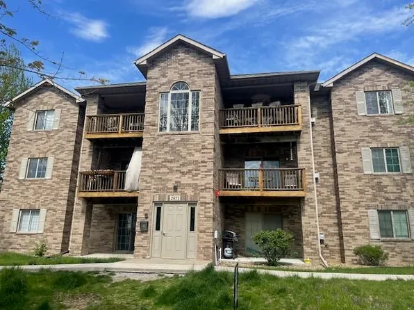 2871 Coral Ct APT 104, Coralville, IA 52241
