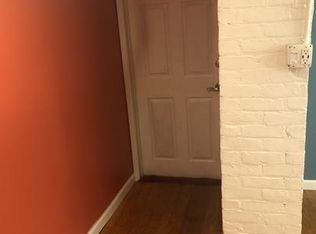 318 1st St #BASEMENT, Troy, NY 12180