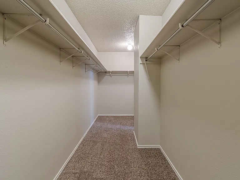 11907 Altamonte Oaks — Photo 25