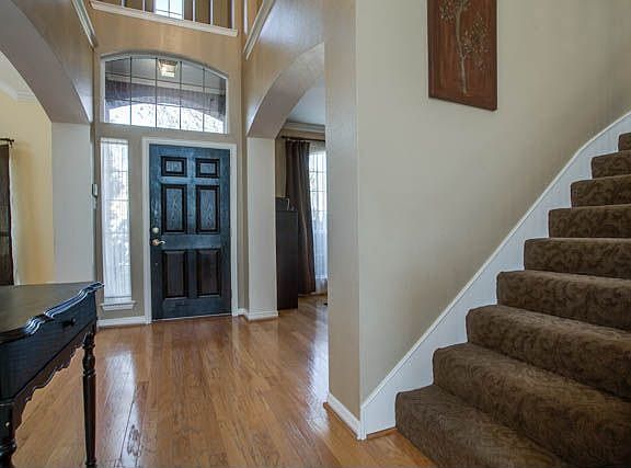 2nd image of 1029 Hosington Dr