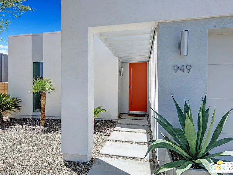 949 Bernardi Ln — Photo 3