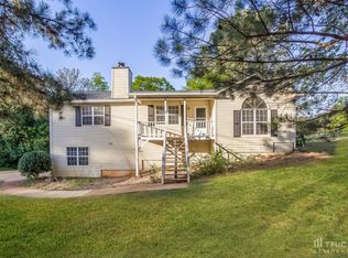 5910 Highview Dr SE, Mableton, GA 30126