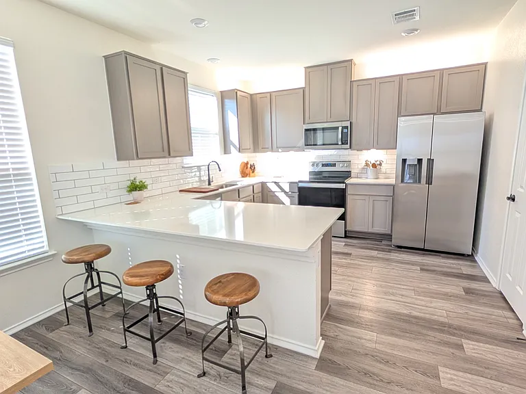 6213 Albany Sleigh Dr — Photo 5