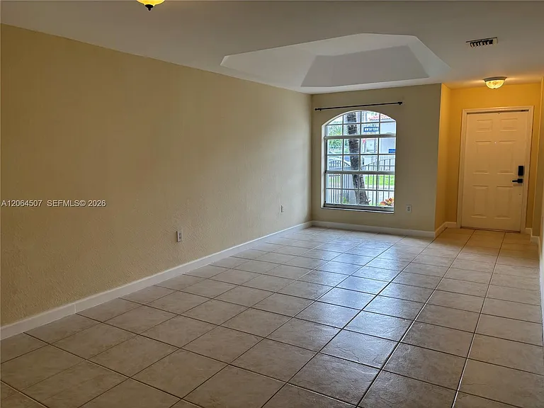 11440 NW 50th Ter — Photo 6