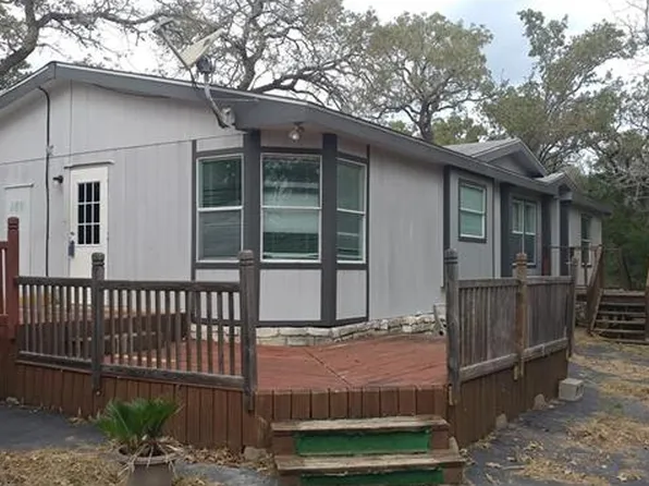 220 Jeffrey Dr, Cedar Creek, TX 78612