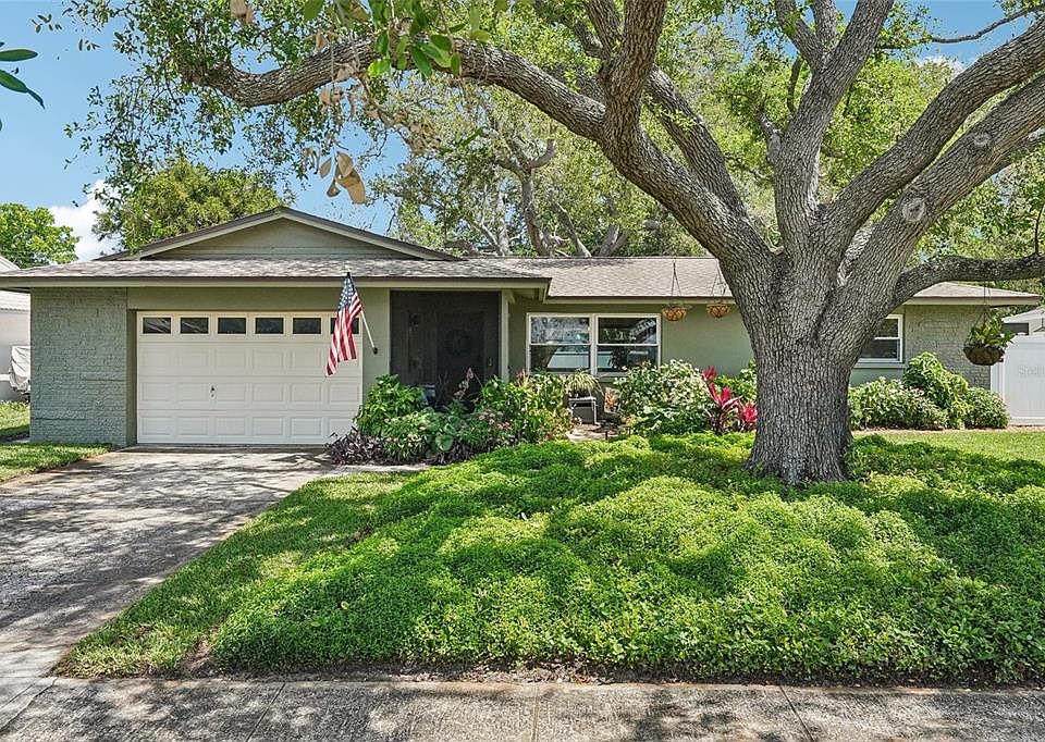 1st image of 11469 Imperial Grove Dr E