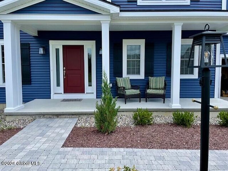 5th image of 16 Denhelder Drive